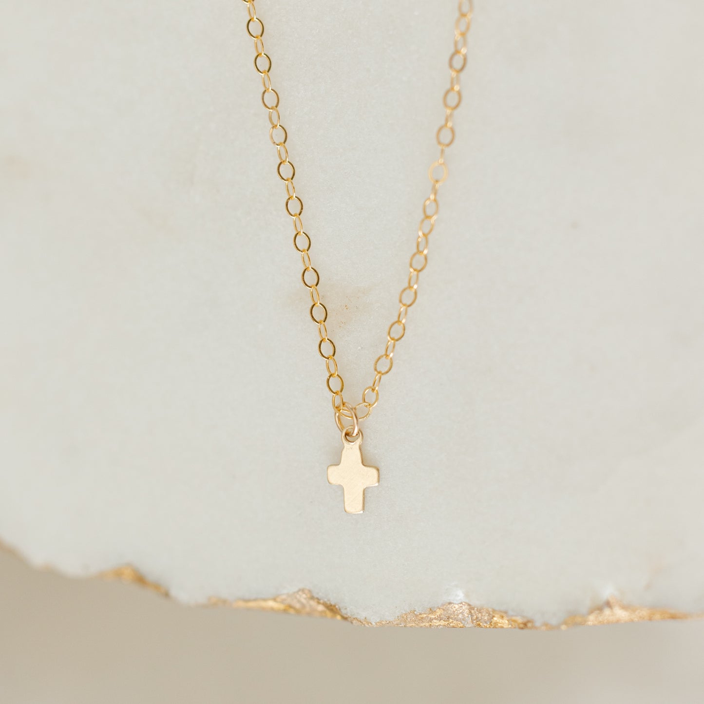 Mary Necklace | 14k