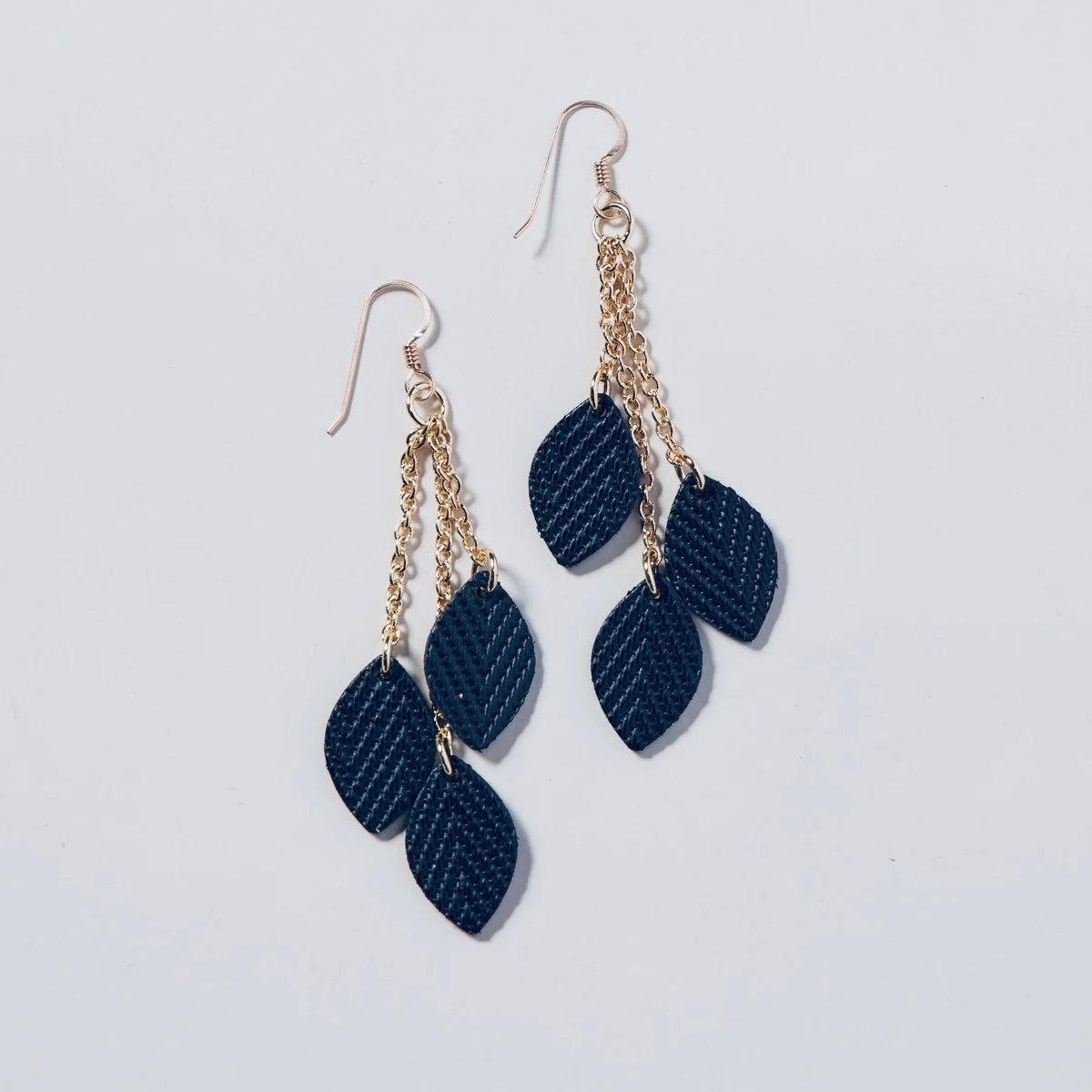 Veras Earrings | Black